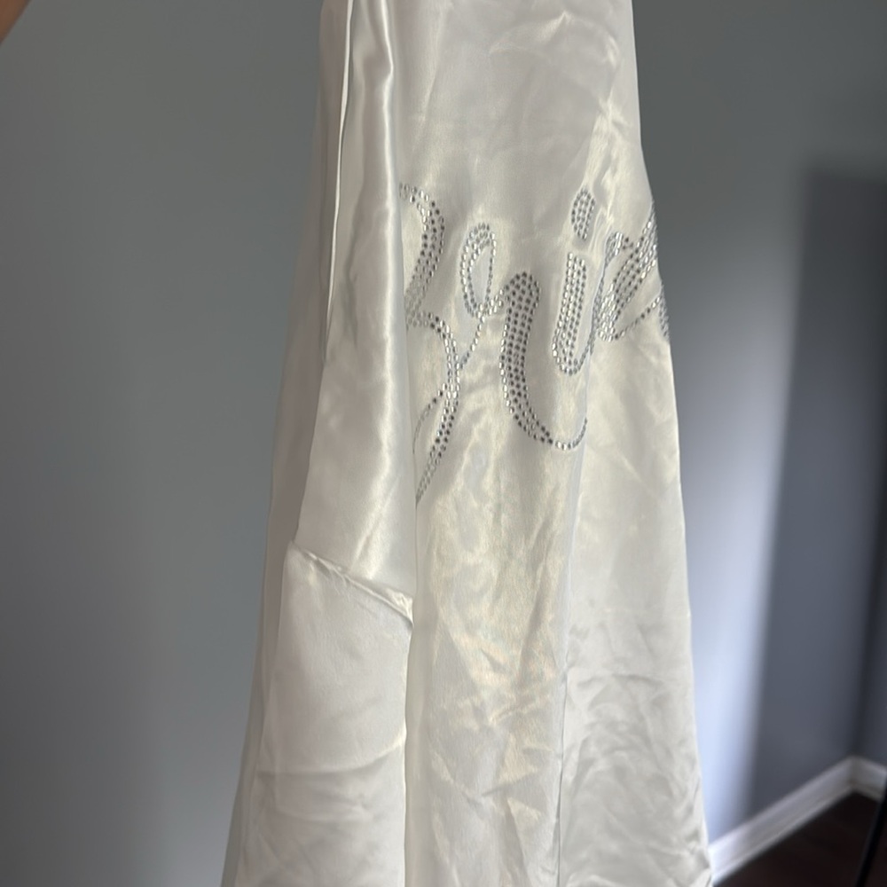 Silver Bride Satin Robe - Picture 2 of 2
